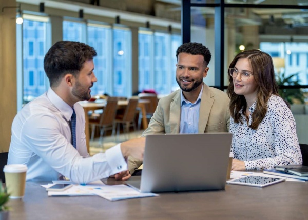 Meeting with a Credit Place specialist to renegotiate mortgage loan conditions